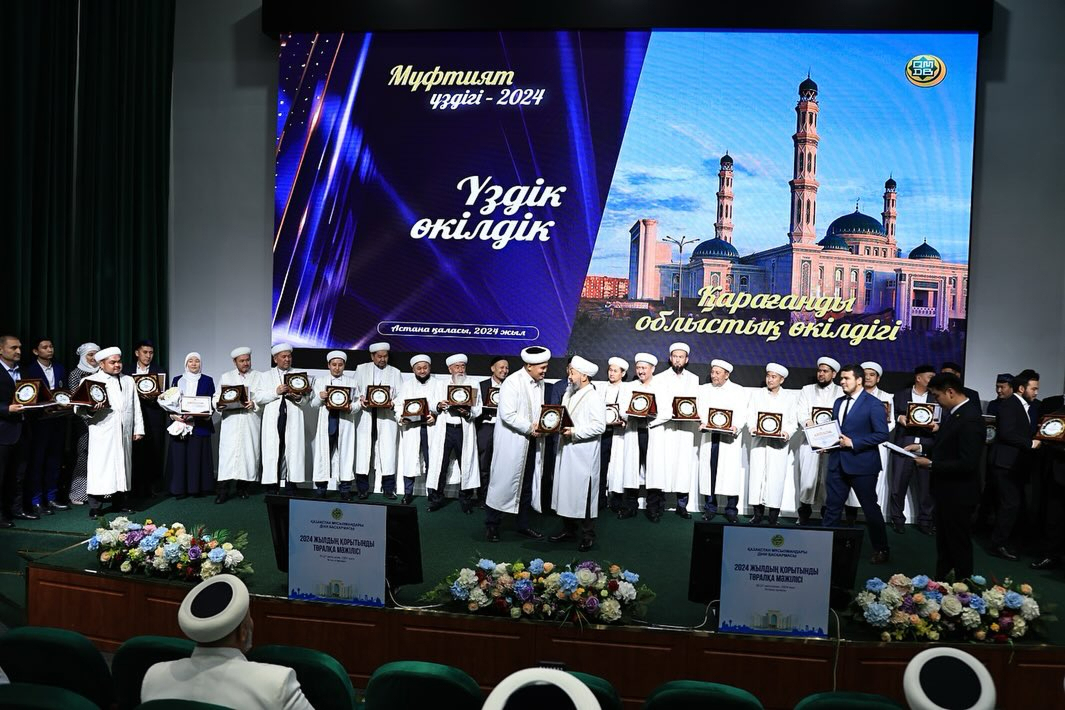 Интерьер мечети