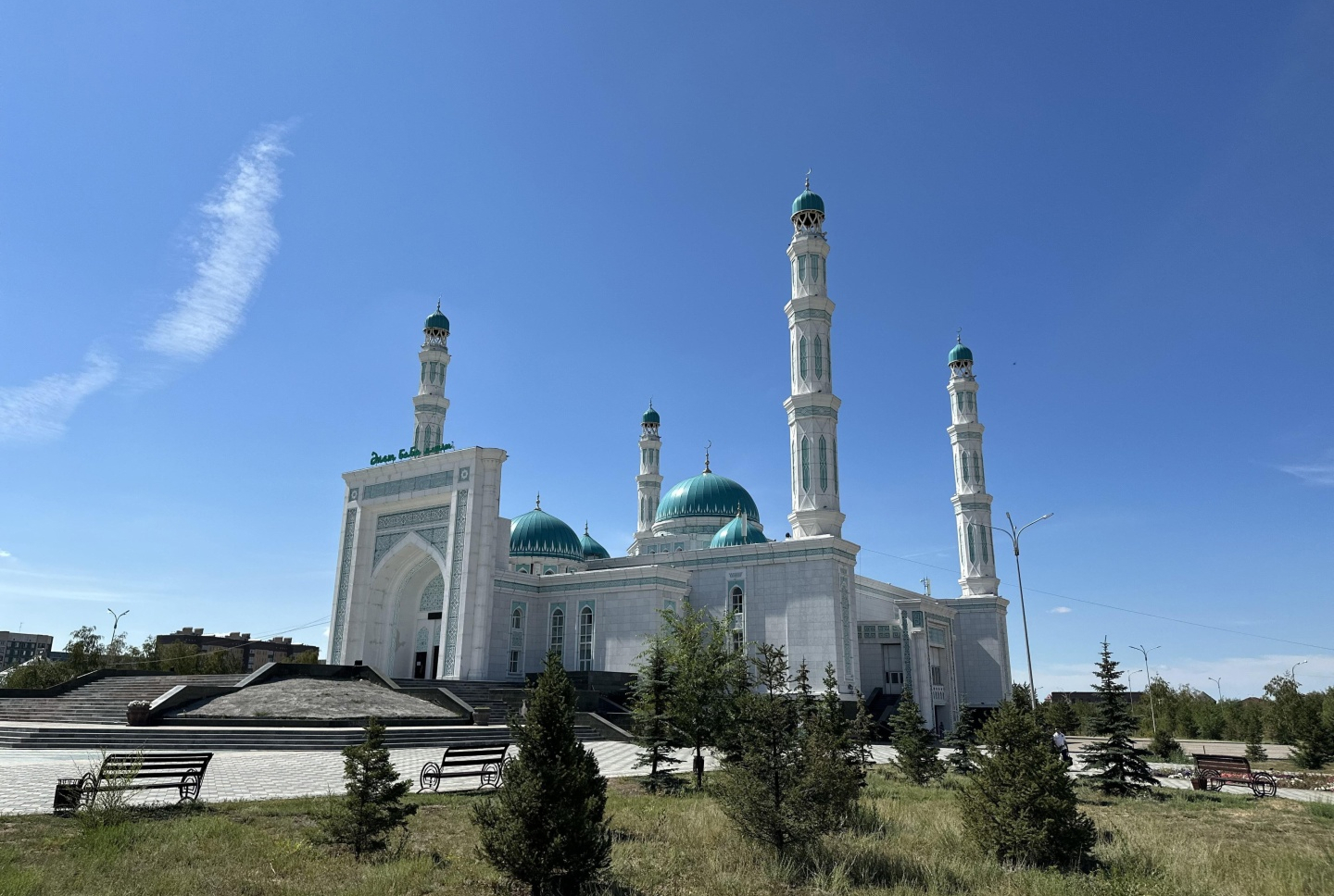 Вечерний вид мечети